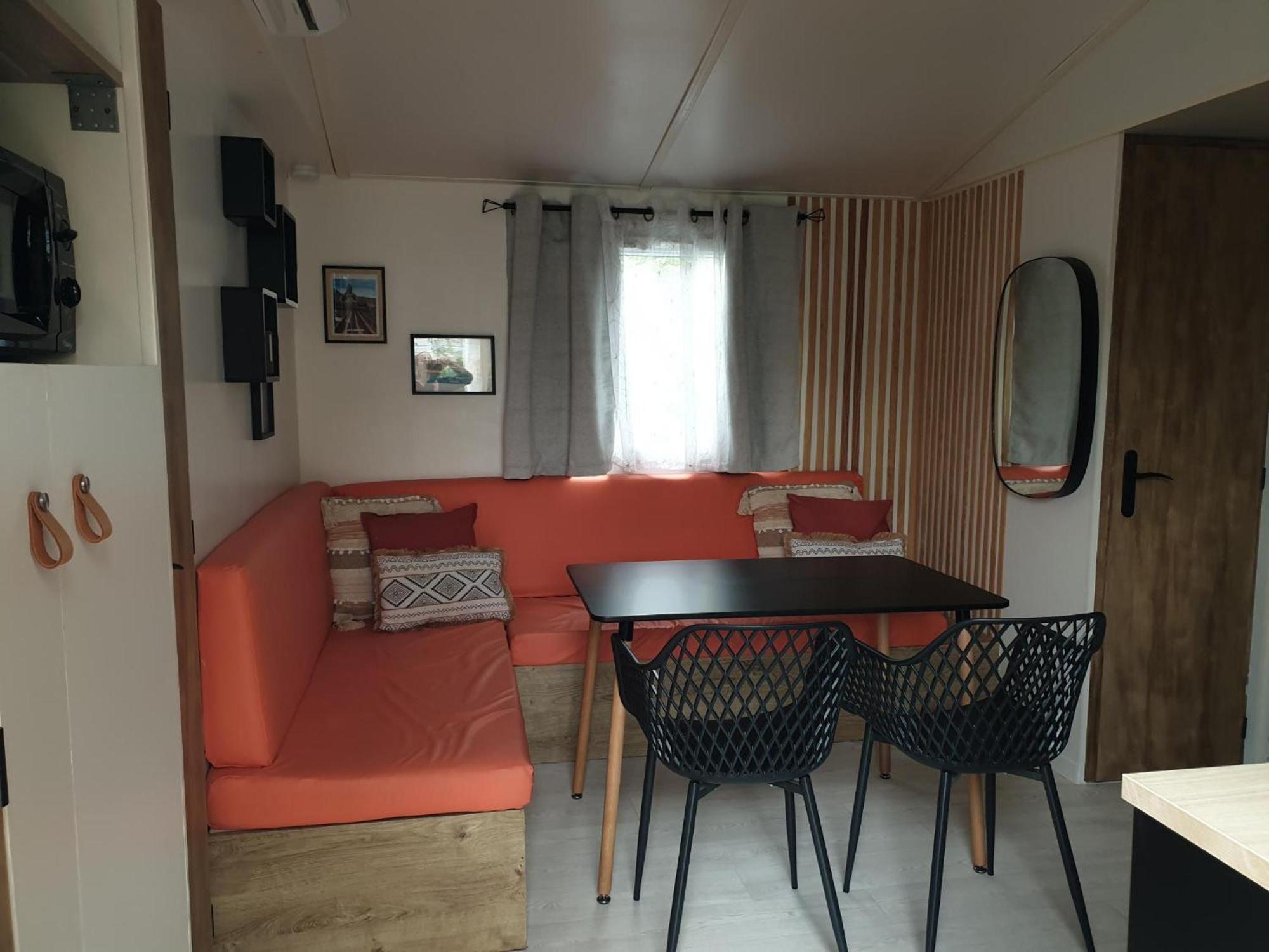 Camping Domaine Des Iscles La Roque-d'Antheron Dış mekan fotoğraf